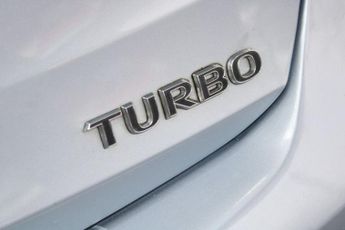 VAUXHALL ASTRA 1.4i Turbo Design Hatchback 5dr Petrol Auto Euro 6 (s/s) (150 ps