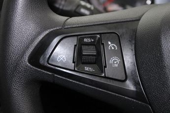 VAUXHALL ASTRA 1.4i Turbo Design Hatchback 5dr Petrol Auto Euro 6 (s/s) (150 ps