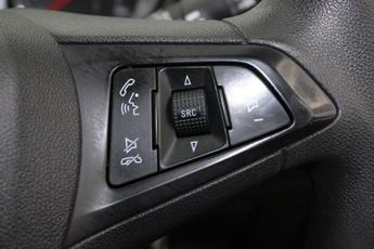 VAUXHALL ASTRA 1.4i Turbo Design Hatchback 5dr Petrol Auto Euro 6 (s/s) (150 ps