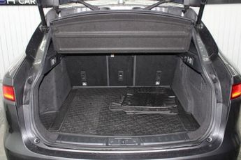 JAGUAR F-PACE 2.0 D180 R-Sport SUV 5dr Diesel Auto AWD Euro 6 (s/s) (180 ps)