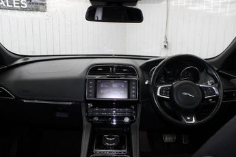 JAGUAR F-PACE 2.0 D180 R-Sport SUV 5dr Diesel Auto AWD Euro 6 (s/s) (180 ps)