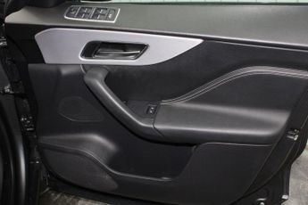 JAGUAR F-PACE 2.0 D180 R-Sport SUV 5dr Diesel Auto AWD Euro 6 (s/s) (180 ps)