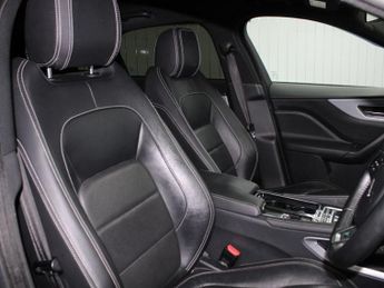 JAGUAR F-PACE 2.0 D180 R-Sport SUV 5dr Diesel Auto AWD Euro 6 (s/s) (180 ps)