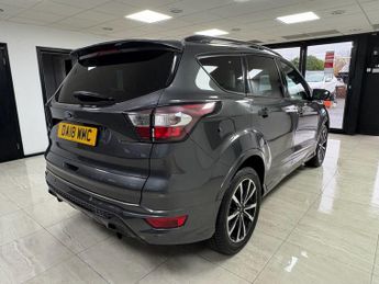 FORD KUGA 2.0 TDCi ST-Line SUV 5dr Diesel Powershift Euro 6 (120 ps)