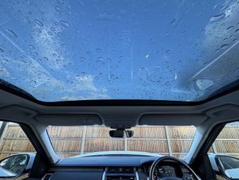 LAND ROVER DISCOVERY 3.0 TD V6 HSE SUV 5dr Diesel Auto 4WD Euro 6 (s/s) (258 ps)