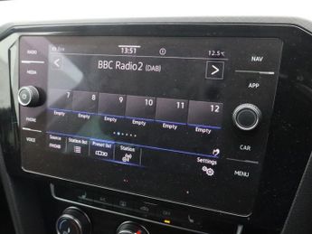 VOLKSWAGEN PASSAT 1.5 TSI EVO SEL Estate 5dr Petrol DSG Euro 6 (s/s) (150 ps)