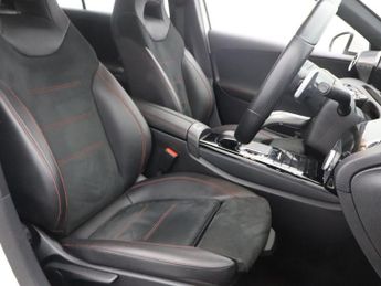 MERCEDES-BENZ A-CLASS 2.0 A250 AMG Line Hatchback 5dr Petrol 7G-DCT Euro 6 (s/s) (224 