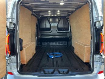 FORD TRANSIT CUSTOM Transit Custom 320 Limited EV 5dr
