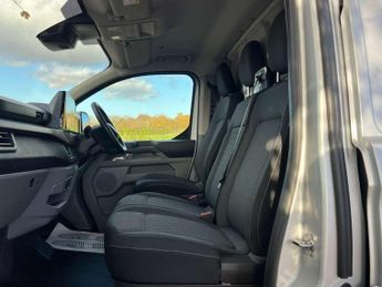 FORD TRANSIT CUSTOM Transit Custom 320 Limited EV 5dr