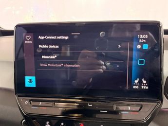 VOLKSWAGEN ID.3 Pro 58kWh Family Hatchback 5dr Electric Auto (145 ps)