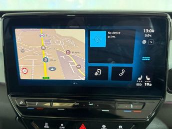 VOLKSWAGEN ID.3 Pro 58kWh Family Hatchback 5dr Electric Auto (145 ps)