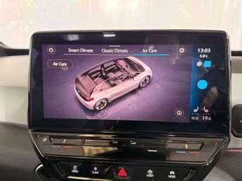 VOLKSWAGEN ID.3 Pro 58kWh Family Hatchback 5dr Electric Auto (145 ps)