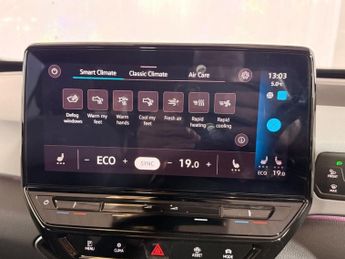 VOLKSWAGEN ID.3 Pro 58kWh Family Hatchback 5dr Electric Auto (145 ps)