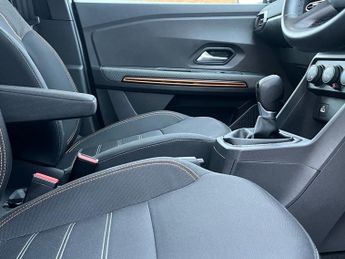 DACIA SANDERO STEPWAY 1.0 TCe Comfort Hatchback 5dr Petrol CVT Euro 6 (s/s) (90 ps)