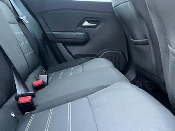 DACIA SANDERO STEPWAY 1.0 TCe Comfort Hatchback 5dr Petrol CVT Euro 6 (s/s) (90 ps)