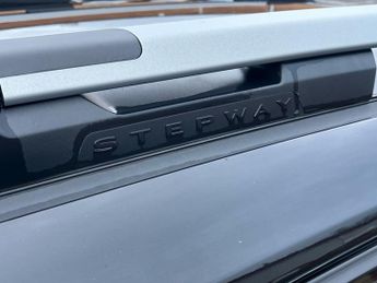 DACIA SANDERO STEPWAY 1.0 TCe Comfort Hatchback 5dr Petrol CVT Euro 6 (s/s) (90 ps)