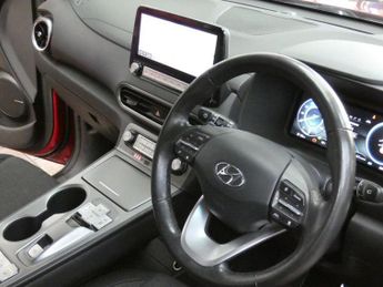 HYUNDAI KONA 64kWh Premium SUV 5dr Electric Auto (10.5kW Charger) (204 ps)