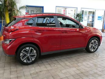 HYUNDAI KONA 64kWh Premium SUV 5dr Electric Auto (10.5kW Charger) (204 ps)