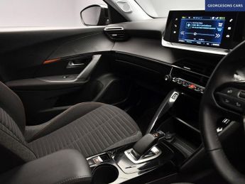 PEUGEOT E-2008 50kWh Active Premium SUV 5dr Electric Auto (136 ps)