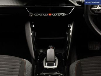 PEUGEOT E-2008 50kWh Active Premium SUV 5dr Electric Auto (136 ps)