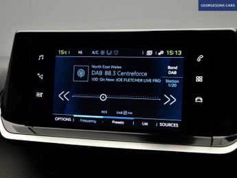 PEUGEOT E-2008 50kWh Active Premium SUV 5dr Electric Auto (136 ps)