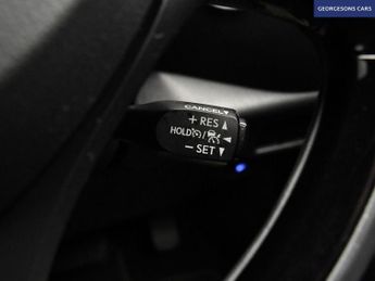 TOYOTA C-HR 1.8 VVT-h Icon SUV 5dr Petrol Hybrid CVT Euro 6 (s/s) (122 ps)