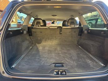 VOLVO XC70 2.4 D5 SE Lux Estate 5dr Diesel Auto AWD Euro 6 (s/s) (220 ps)