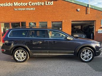 VOLVO XC70 2.4 D5 SE Lux Estate 5dr Diesel Auto AWD Euro 6 (s/s) (220 ps)