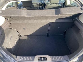 FORD FIESTA 1.25 Zetec Hatchback 3dr Petrol Manual Euro 5 (82 ps)