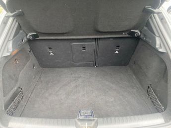 MERCEDES-BENZ 180 1.6 GLA200 AMG Line Edition (Plus) SUV 5dr Petrol 7G-DCT Euro 6 