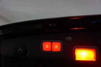 MERCEDES-BENZ C-CLASS 2.1 C250d Sport (Premium) Saloon 4dr Diesel G-Tronic+ Euro 6 (s/