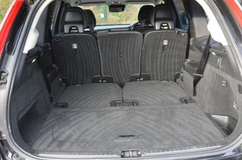 VOLVO XC90 2.0 D5 PowerPulse Momentum Pro SUV 5dr Diesel Auto 4WD Euro 6 (s