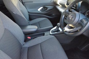 TOYOTA YARIS CROSS 1.5 VVT-h Design SUV 5dr Petrol Hybrid E-CVT Euro 6 (s/s) (116 p