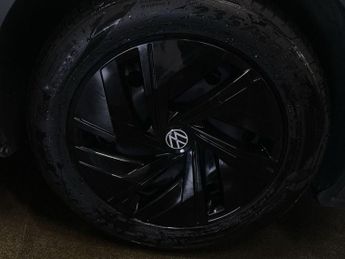 VOLKSWAGEN ID.4 Pure 52kWh Life SUV 5dr Electric Auto (148 ps)