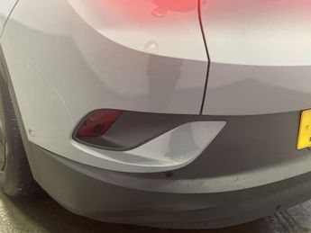 VOLKSWAGEN ID.4 Pure 52kWh Life SUV 5dr Electric Auto (148 ps)