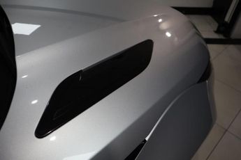 LAND ROVER RANGE ROVER EVOQUE 2.0 D180 R-Dynamic SE SUV 5dr Diesel Auto 4WD Euro 6 (s/s) (180 