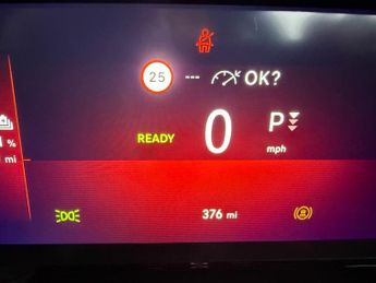 VAUXHALL Combo Life Electric 52kWh Design XL MPV 5dr Electric Auto (7.4kW Charger) (136 ps)