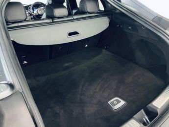 MERCEDES-BENZ GLC 2.1 GLC250d AMG Line (Premium) Coupe 5dr Diesel G-Tronic 4MATIC 