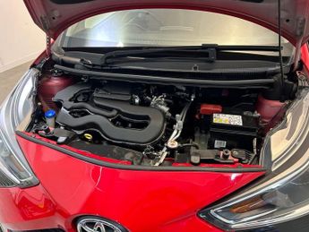 TOYOTA AYGO 1.0 VVT-i x-trend Hatchback 5dr Petrol x-shift Euro 6 (Safety Se