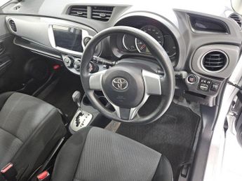 TOYOTA YARIS 1.0L AUTOMATIC