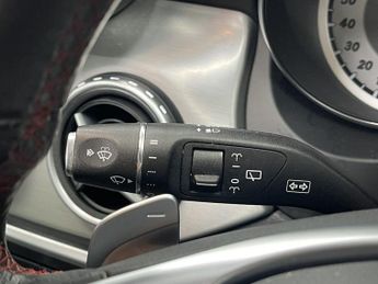 MERCEDES-BENZ GLA 2.1 GLA220d AMG Line (Premium Plus) SUV 5dr Diesel 7G-DCT 4MATIC