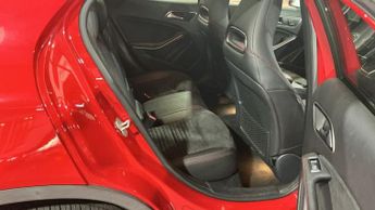 MERCEDES-BENZ GLA 2.1 GLA220d AMG Line (Premium Plus) SUV 5dr Diesel 7G-DCT 4MATIC