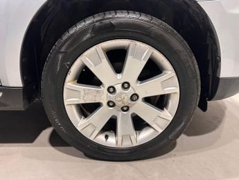 MITSUBISHI OUTLANDER 2.2 DI-D GX4 SUV 5dr Diesel SST 4WD Euro 5 (154 ps)