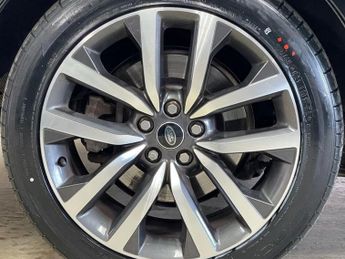 LAND ROVER DISCOVERY 3.0 D250 MHEV R-Dynamic SE SUV 5dr Diesel Auto 4WD Euro 6 (s/s) 