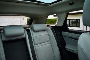 LAND ROVER RANGE ROVER EVOQUE 2.0 D180 SE Auto 4WD Euro 6 (s/s) 5dr