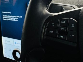 FORD MUSTANG MACH-E Standard Range 70kWh SUV 5dr Electric Automatic (269 ps)