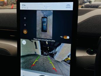 FORD MUSTANG MACH-E Standard Range 70kWh SUV 5dr Electric Automatic (269 ps)