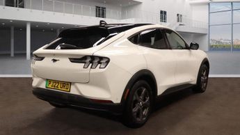 FORD MUSTANG MACH-E Standard Range 70kWh SUV 5dr Electric Automatic (269 ps)