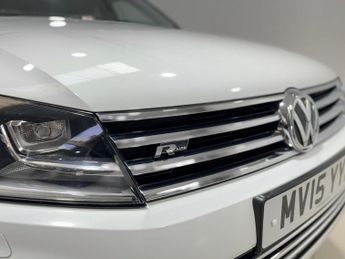 VOLKSWAGEN TOUAREG 3.0 TDI V6 BlueMotion Tech R-Line SUV 5dr Diesel Tiptronic 4WD E