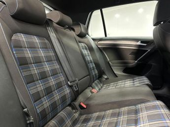VOLKSWAGEN GOLF 1.4 TSI 8.7kWh GTE Hatchback 5dr Petrol Plug-in Hybrid DSG Euro 